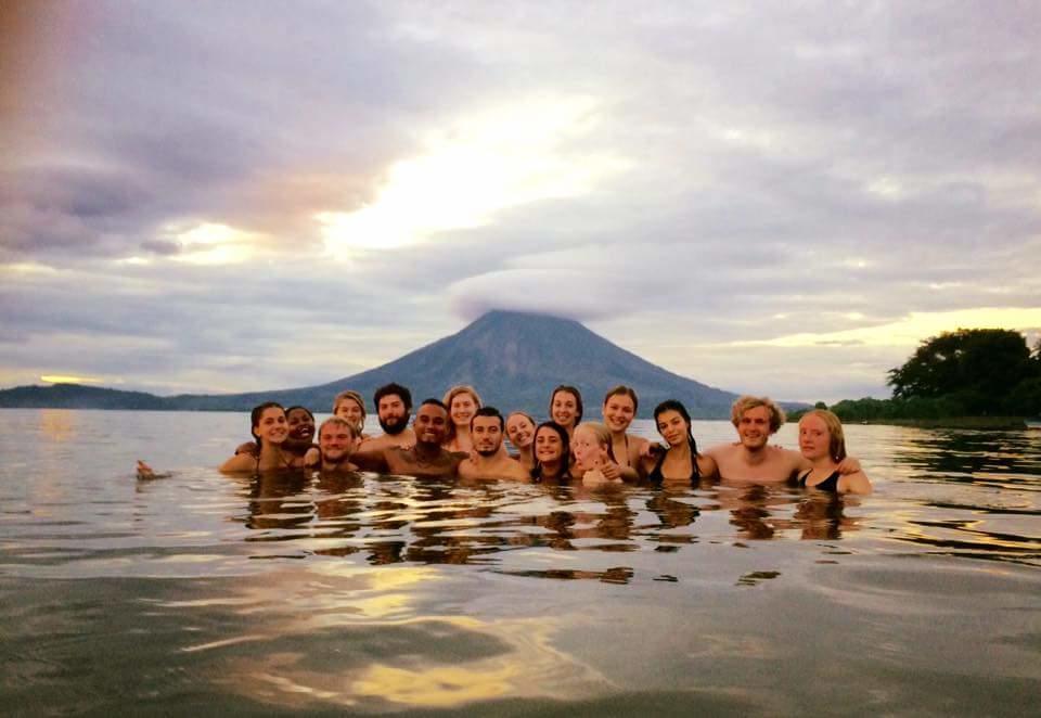Hostel Los Chocoyos Mérida エクステリア 写真